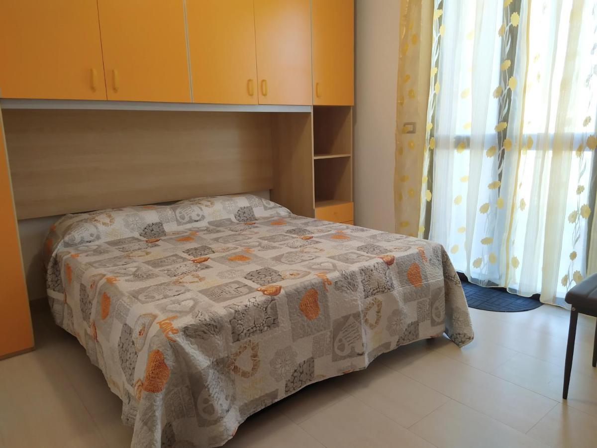 Casa Calcutta - Iun Q3398 *